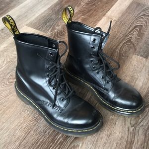 Dr. martens 1460 black leather boots